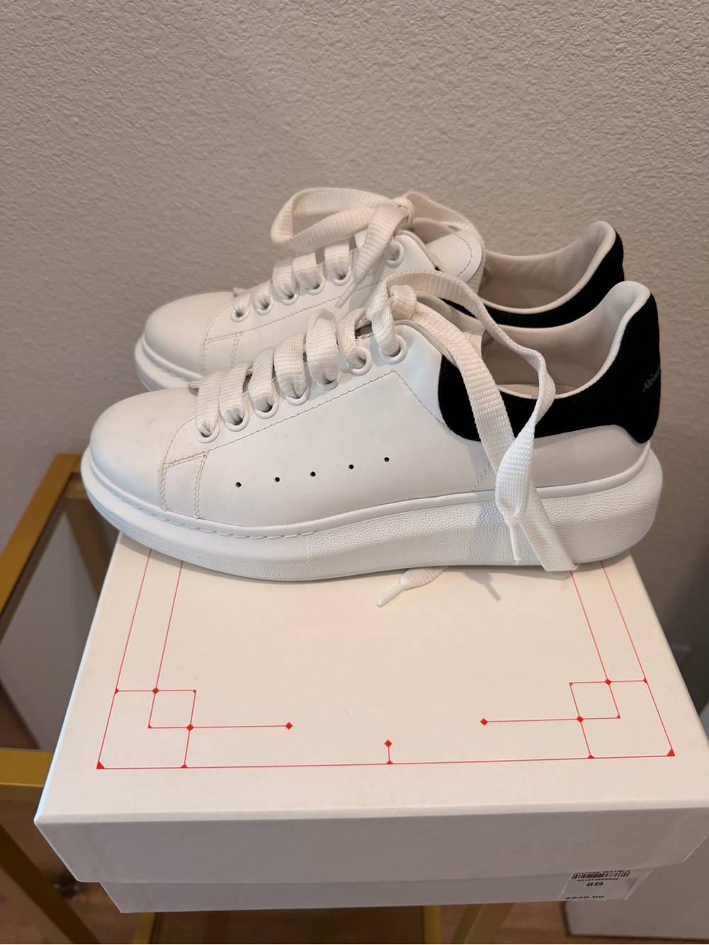 Alexander McQueen Oversized Sneakers, Size 8 - Picture 2 of 8
